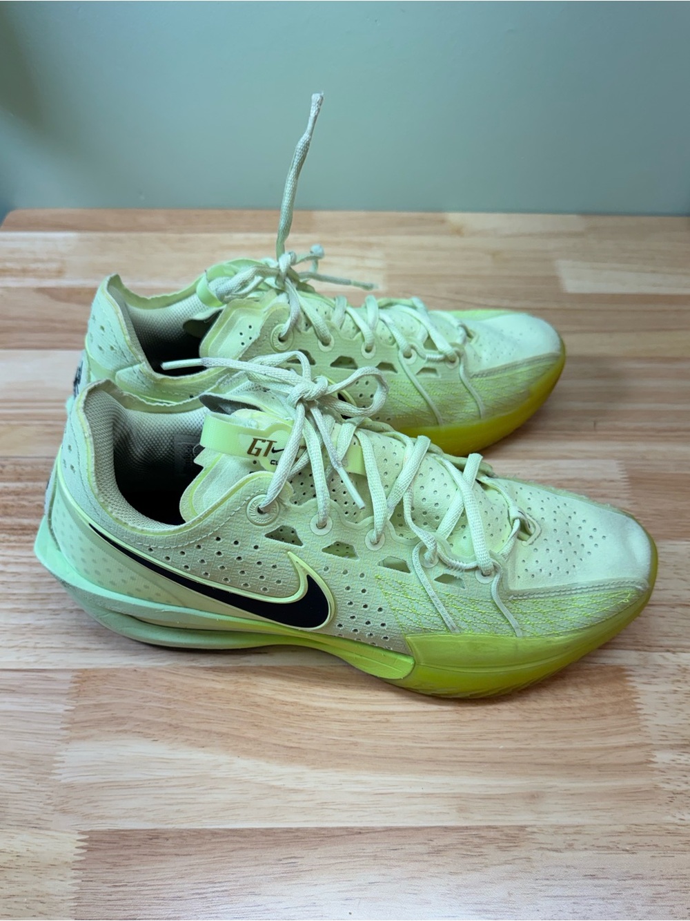 Men’s size 10Nike Air Zoom G.T. Cut 3 in